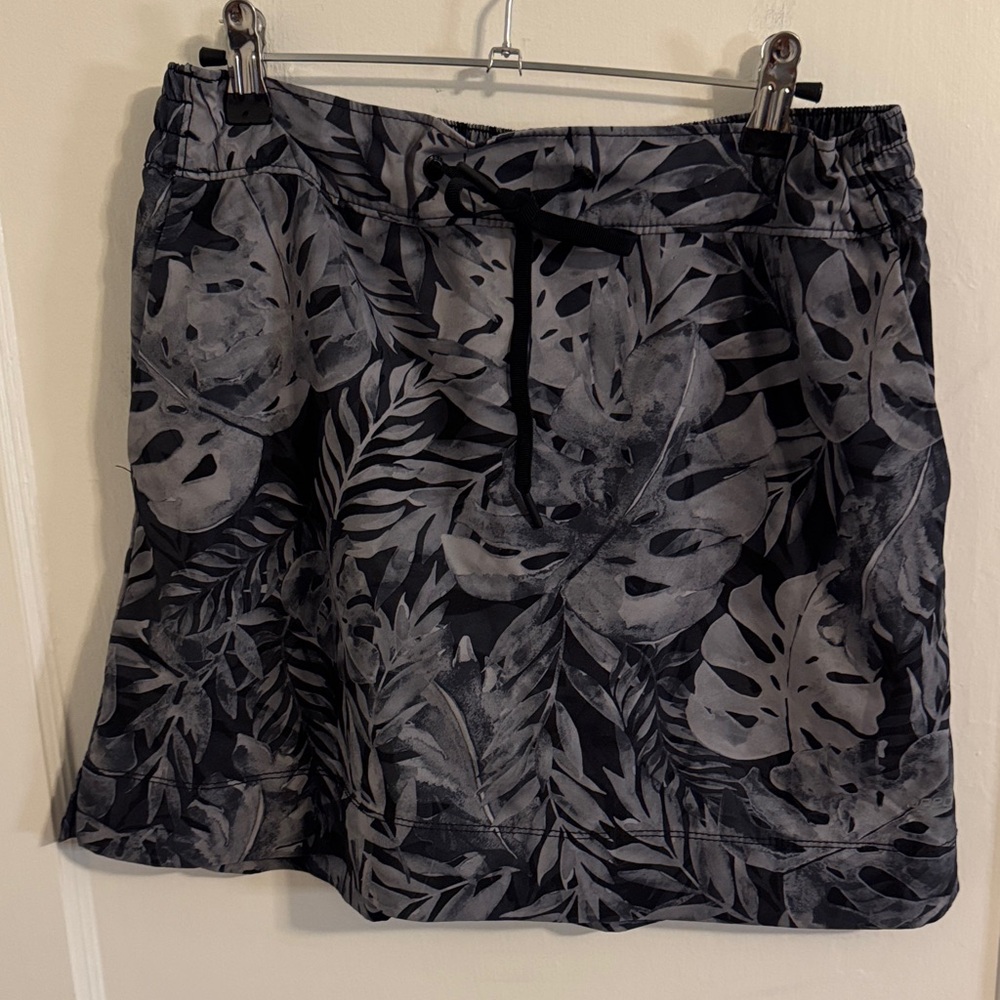 Women’s Speedo Gray Tropical Print Skort Tennis Pickleball Golf Sz M